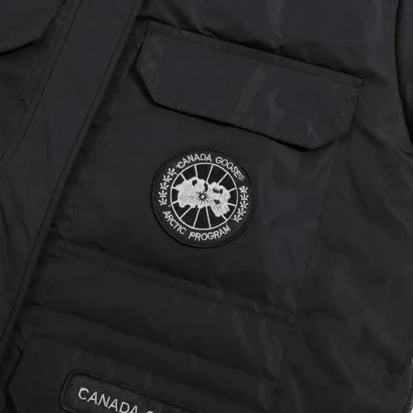 【Canada Goose  公式旗艦店】 カナダグース  ダウンジャケット ご好評に付き再入荷！241227