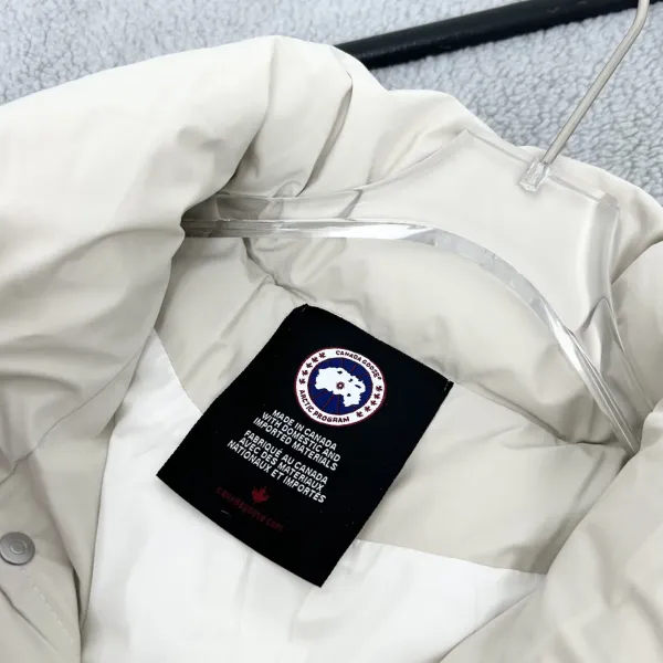 【Canada Goose  公式旗艦店】 カナダグース  ダウンジャケット ご好評に付き再入荷！241227