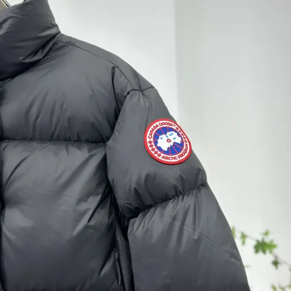 【Canada Goose  公式旗艦店】 カナダグース  ダウンジャケット ご好評に付き再入荷！241227