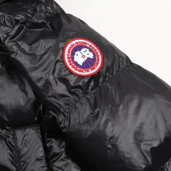 【Canada Goose  公式旗艦店】 カナダグース  ダウンジャケット ご好評に付き再入荷！241227
