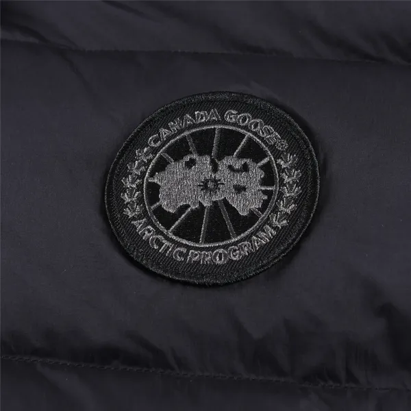 【Canada Goose  公式旗艦店】 カナダグース  ダウンジャケット ご好評に付き再入荷！241024