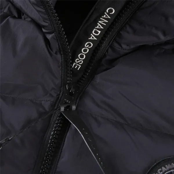 【Canada Goose  公式旗艦店】 カナダグース  ダウンジャケット ご好評に付き再入荷！241024