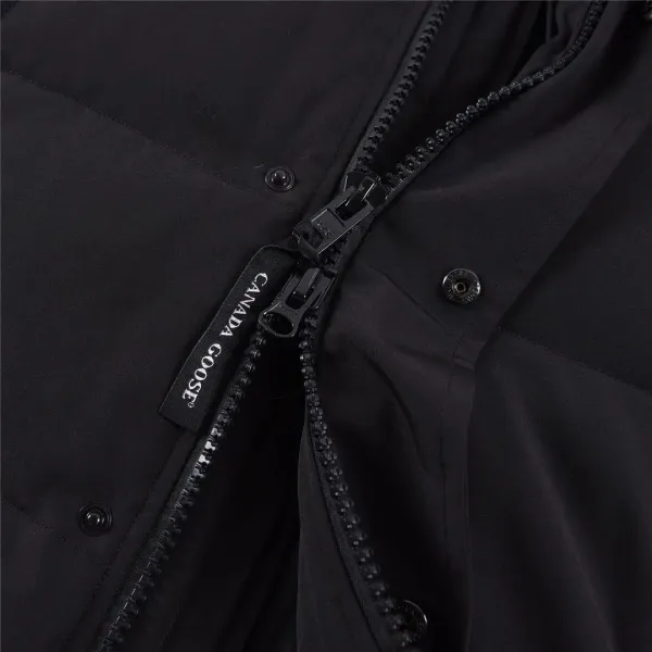 【Canada Goose  公式旗艦店】 カナダグース  ダウンジャケット ご好評に付き再入荷！241024