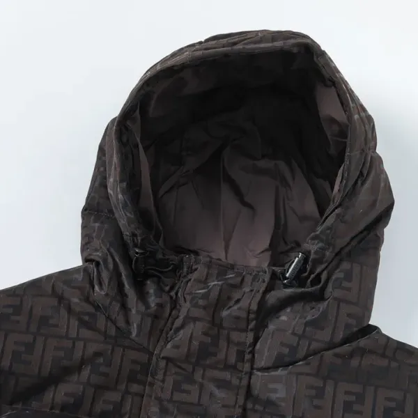 FENDI（フェンディ） ダウンジャケット  241112