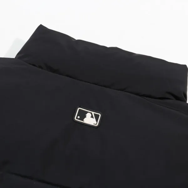 New York Yankees NY 【MLB  公式旗艦店】ヤンキース  ダウンジャケット好評に付き再入荷！241227