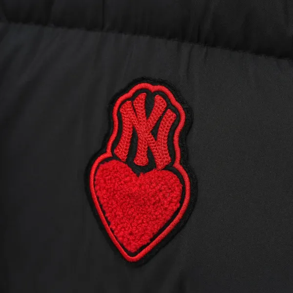 New York Yankees NY 【MLB  公式旗艦店】ヤンキース  ダウンジャケット好評に付き再入荷！241227