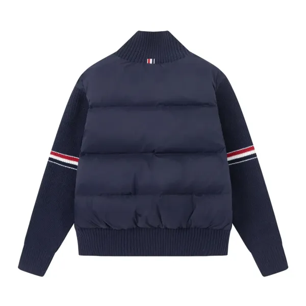 【ThomBrowne  公式旗艦店】トムブラウン  ダウンジャケット ご好評に付き再入荷！241228