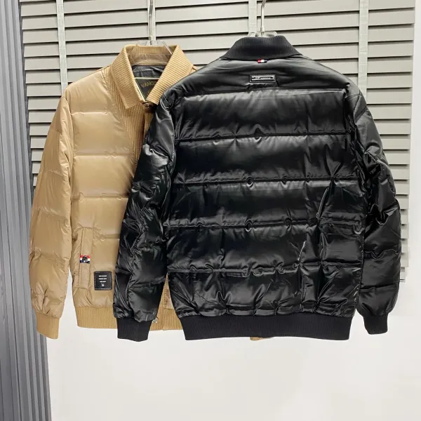 【ThomBrowne   公式旗艦店】トムブラウン  ダウンジャケット ご好評に付き再入荷！241228