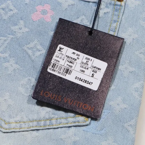 LV【LOUIS VUITTON   公式旗艦店】 ルイヴィトン  ジーパン  ご好評に付き再入荷！ 241218
