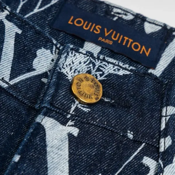 【LOUIS VUITTON  公式旗艦店】ルイヴィトン  ジーパン  ご好評に付き再入荷  240830