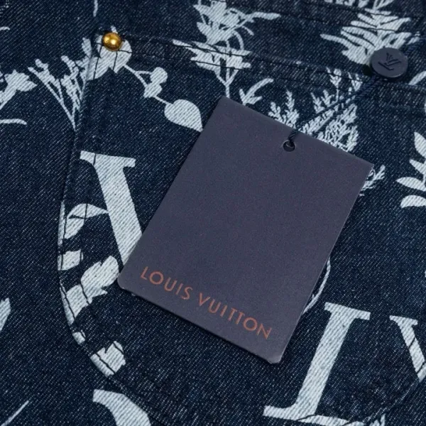 【LOUIS VUITTON  公式旗艦店】ルイヴィトン  ジーパン  ご好評に付き再入荷  240830