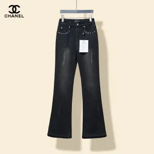 【CHANEL  公式旗艦店】シャネル    ジーパン  ご好評に付き再入荷！ 241218