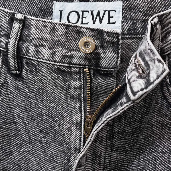 【LOEWE  公式旗艦店】 ロエベ  ジーパン  ご好評に付き再入荷！ 241219