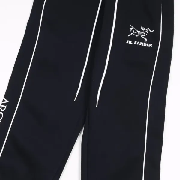 【 ARCTERYX公式 旗艦店】アークテリクス  長ズボン   好評に付き再入荷！