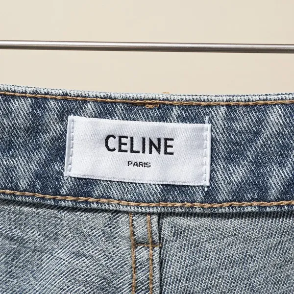 【CELINE  公式旗艦店】セリーヌ  ジーパン  ご好評に付き再入荷！ 241219