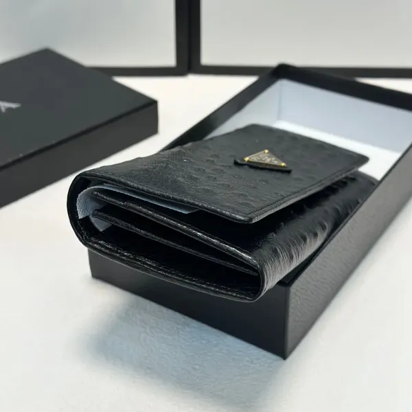 【PRADA 公式旗艦店】プラダ  財布 当日出荷 好評に付き再入荷！19*10CM