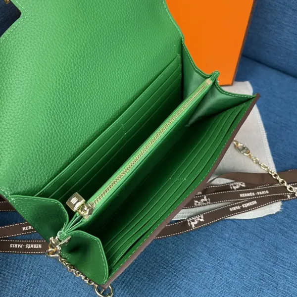 HERMÈS ショルダー & 長財布 11カラー 22X11CM