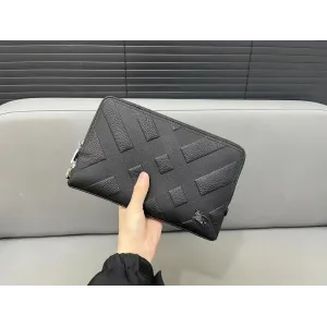 【BURBERRY 公式旗艦店】バーバリー クラッチバッグ  当日出荷 好評に付き再入荷！26*16CM