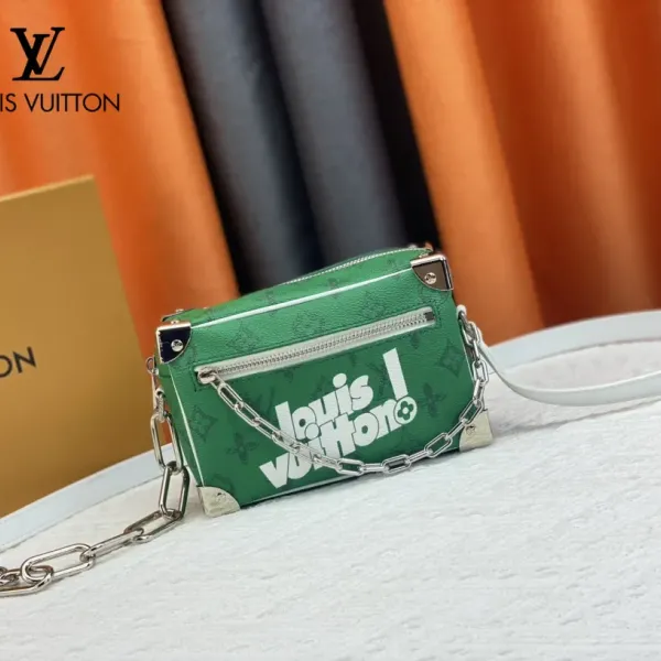 【LOUIS VUITTON 公式旗艦店】ルイヴィトン 斜めがけバッグ当日出荷 好評に付き再入荷!18.5*13*8CM 【LOUIS VUITTON 公式旗艦店】ルイヴィトン 斜めがけバッグ当日出荷 好評に付き再入荷!18.5*13*8CM