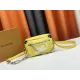 【LOUIS VUITTON 公式旗艦店】ルイヴィトン 斜めがけバッグ当日出荷 好評に付き再入荷!18.5*13*8CM 【LOUIS VUITTON 公式旗艦店】ルイヴィトン 斜めがけバッグ当日出荷 好評に付き再入荷!18.5*13*8CM