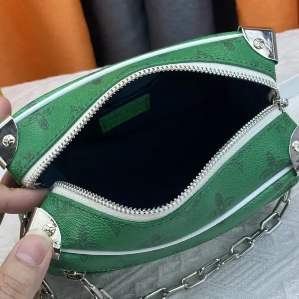 【LOUIS VUITTON 公式旗艦店】ルイヴィトン 斜めがけバッグ当日出荷 好評に付き再入荷!18.5*13*8CM 【LOUIS VUITTON 公式旗艦店】ルイヴィトン 斜めがけバッグ当日出荷 好評に付き再入荷!18.5*13*8CM