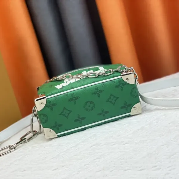 【LOUIS VUITTON 公式旗艦店】ルイヴィトン 斜めがけバッグ当日出荷 好評に付き再入荷!18.5*13*8CM 【LOUIS VUITTON 公式旗艦店】ルイヴィトン 斜めがけバッグ当日出荷 好評に付き再入荷!18.5*13*8CM