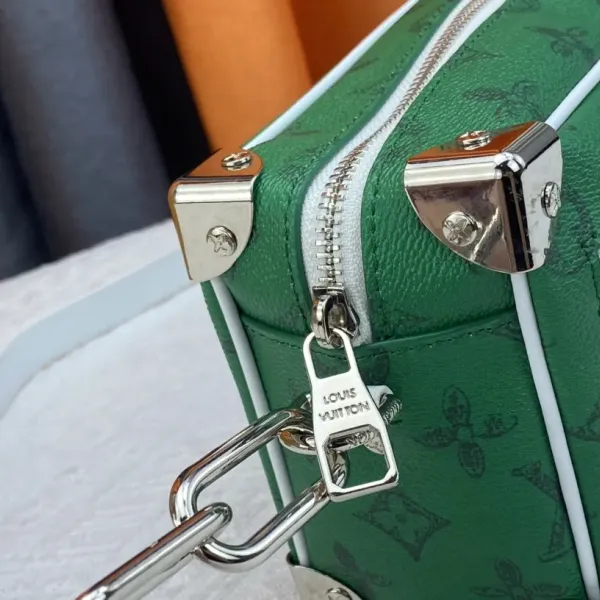 【LOUIS VUITTON 公式旗艦店】ルイヴィトン 斜めがけバッグ当日出荷 好評に付き再入荷!18.5*13*8CM 【LOUIS VUITTON 公式旗艦店】ルイヴィトン 斜めがけバッグ当日出荷 好評に付き再入荷!18.5*13*8CM
