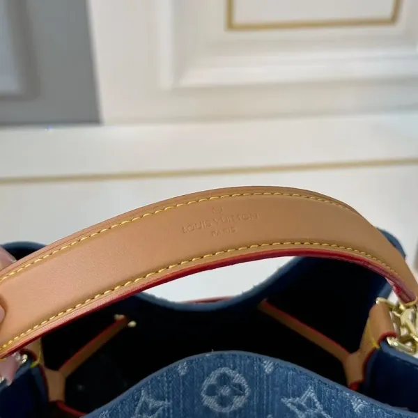 【LOUIS VUITTON 公式旗艦店】ルイヴィトン  斜めがけバッグ 当日出荷 好評に付き再入荷！20*21CM  1240722