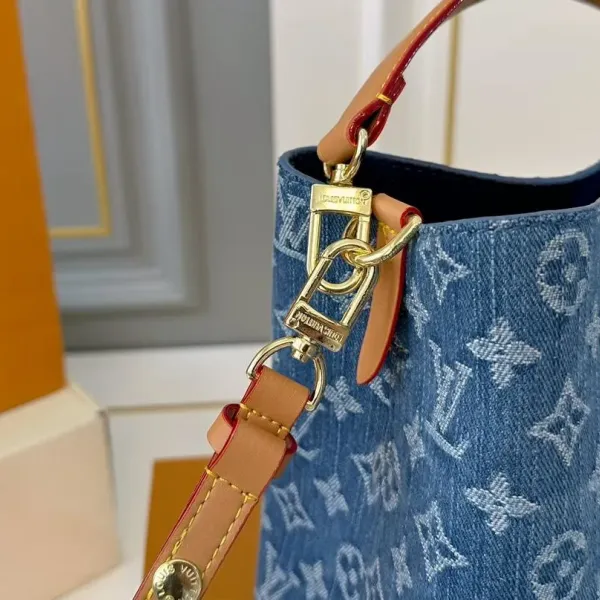 【LOUIS VUITTON 公式旗艦店】ルイヴィトン  斜めがけバッグ 当日出荷 好評に付き再入荷！20*21CM  1240722