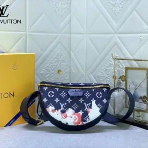 【LOUIS VUITTON 公式旗艦店】ルイヴィトン  斜めがけバッグ当日出荷 好評に付き再入荷！24.5*16*4.5CM