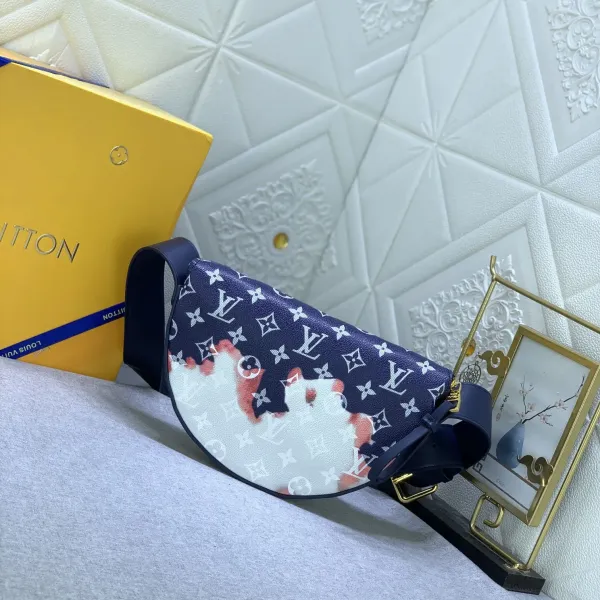 【LOUIS VUITTON 公式旗艦店】ルイヴィトン  斜めがけバッグ当日出荷 好評に付き再入荷！24.5*16*4.5CM