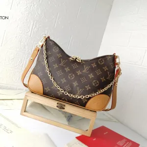 【LOUIS VUITTON 公式旗艦店】ルイヴィトン  斜めがけバッグ当日出荷 好評に付き再入荷！29*16*9.5CM