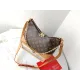【LOUIS VUITTON 公式旗艦店】ルイヴィトン  斜めがけバッグ当日出荷 好評に付き再入荷！29*16*9.5CM