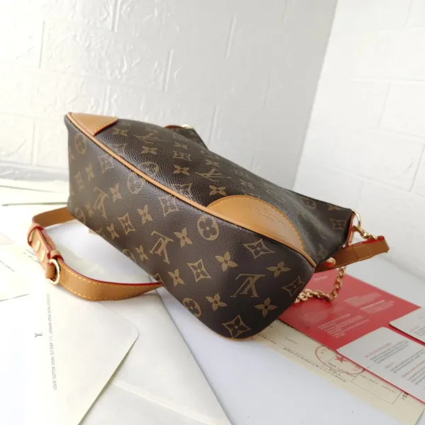 【LOUIS VUITTON 公式旗艦店】ルイヴィトン  斜めがけバッグ当日出荷 好評に付き再入荷！29*16*9.5CM