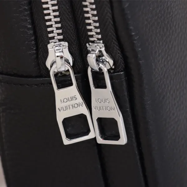 【LOUIS VUITTON  公式 旗艦店】 ルイヴィトン   胸ポケット当日出荷 好評に付き再入荷！34*17*6CM