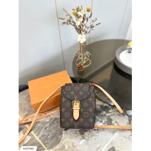 【 LOUIS VUITTON公式 旗艦店】ルイヴィトン   リュックサック   当日出荷 好評に付き再入荷！14*19CM