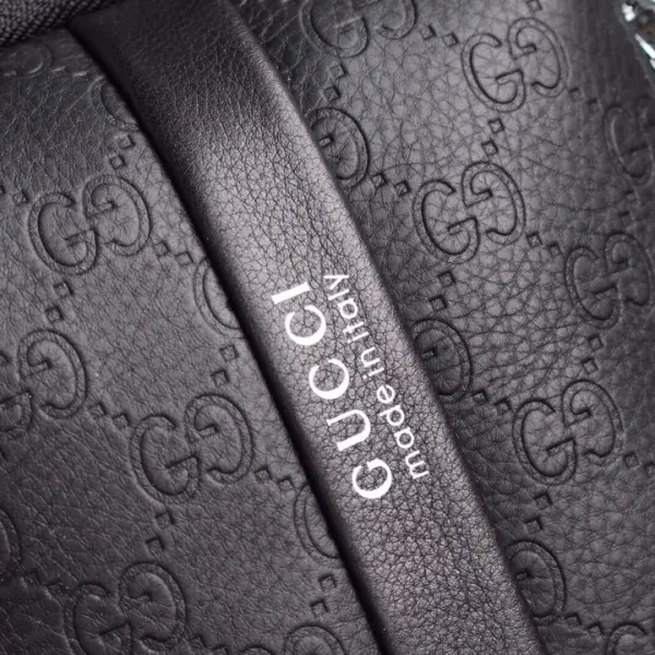 【GUCCI 公式旗艦店】 グッチ  胸ポケット当日出荷 好評に付き再入荷！18*32*7CM