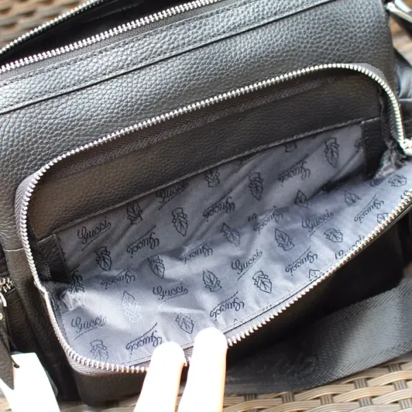 【GUCCI 公式旗艦店】 グッチ 斜めがけバッグ 当日出荷 好評に付き再入荷！31*23*18CM