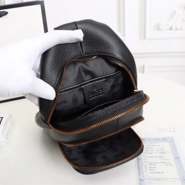 【GUCCI 公式 旗艦店】グッチ 胸ポケット当日出荷 好評に付き再入荷！32*17*4CM