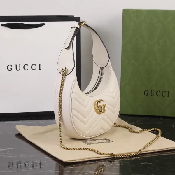 【GUCCI 公式旗艦店】グッチ 脇の下のバッグ 当日出荷 好評に付き再入荷！21*11*5CM