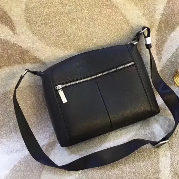 【GUCCI 公式 旗艦店】クッチ ショルダーバッグ 当日出荷 好評に付き再入荷!31*21*7CM 【GUCCI 公式 旗艦店】クッチ ショルダーバッグ 当日出荷 好評に付き再入荷!31*21*7CM