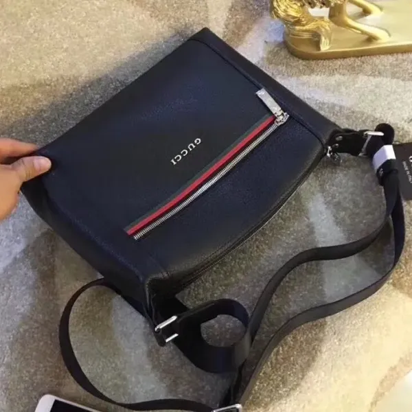【GUCCI 公式 旗艦店】クッチ ショルダーバッグ 当日出荷 好評に付き再入荷!31*21*7CM 【GUCCI 公式 旗艦店】クッチ ショルダーバッグ 当日出荷 好評に付き再入荷!31*21*7CM
