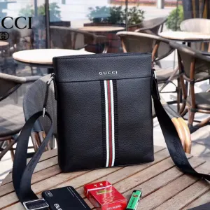 【GUCCI 公式 旗艦店】クッチ  ショルダーバッグ 当日出荷 好評に付き再入荷！24*28*5CM