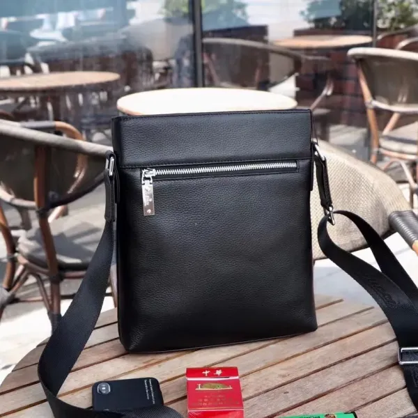【GUCCI 公式 旗艦店】クッチ  ショルダーバッグ 当日出荷 好評に付き再入荷！24*28*5CM