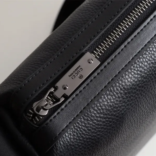 【GUCCI 公式 旗艦店】クッチ  ショルダーバッグ 当日出荷 好評に付き再入荷！33*24*8CM
