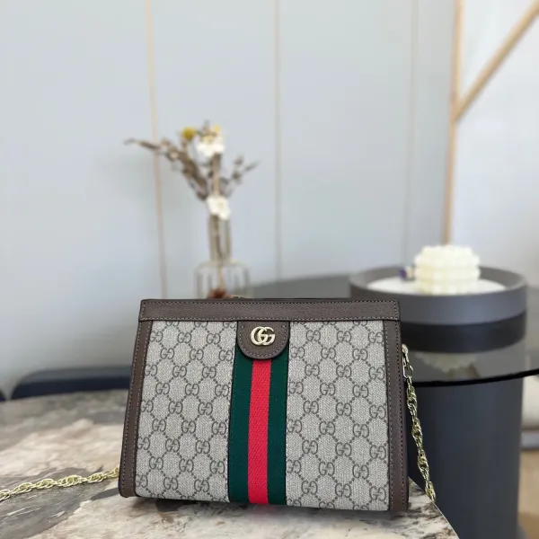 【GUCCI 公式 旗艦店】クッチ   ショルダーバッグ 当日出荷 好評に付き再入荷！25*18*5CM