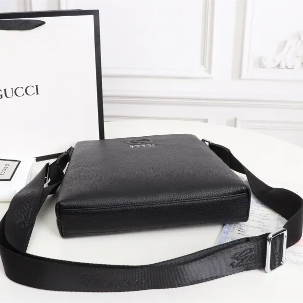 【GUCCI 公式 旗艦店】クッチ    ショルダーバッグ 当日出荷 好評に付き再入荷！25*27*6CM