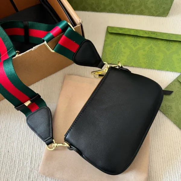 【GUCCI 公式 旗艦店】クッチ   ショルダーバッグ 当日出荷 好評に付き再入荷！22CM