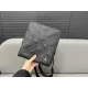 【BURBERRY 公式旗艦店】バーバリー  斜めがけバッグ 当日出荷 好評に付き再入荷！23*26CM