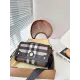 【BURBERRY 公式旗艦店】バーバリー   斜めがけバッグ当日出荷 好評に付き再入荷！24*15CM